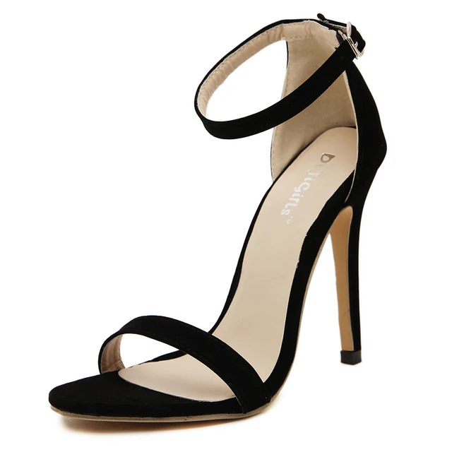 chaussure noir simple